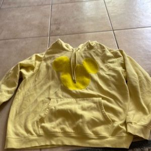 sweatshirt yellow